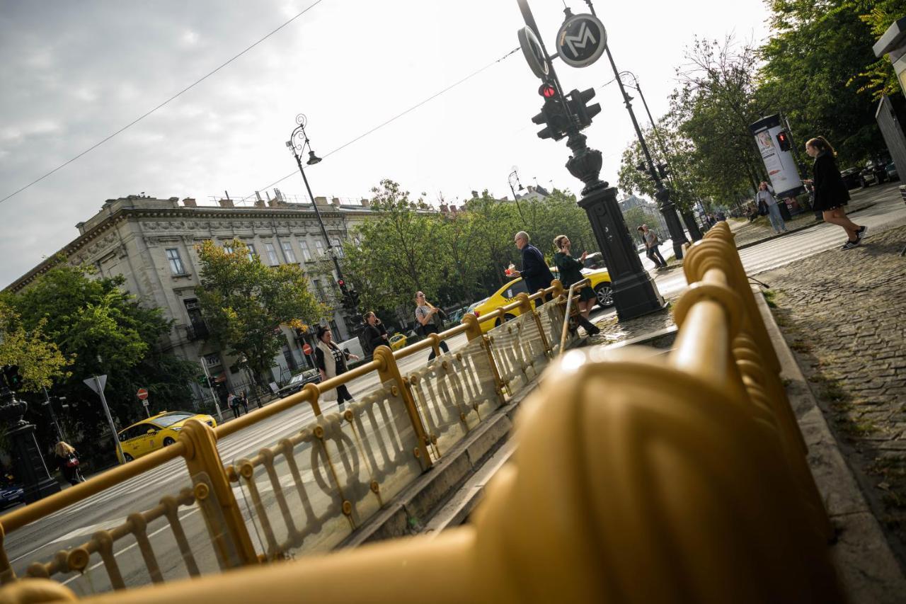 Best Seasons La Famiglia Budapeste Exterior foto