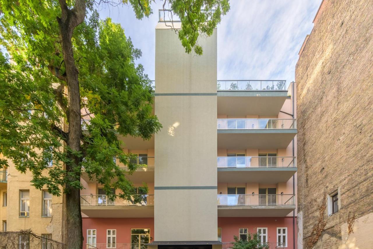 Best Seasons La Famiglia Budapeste Exterior foto